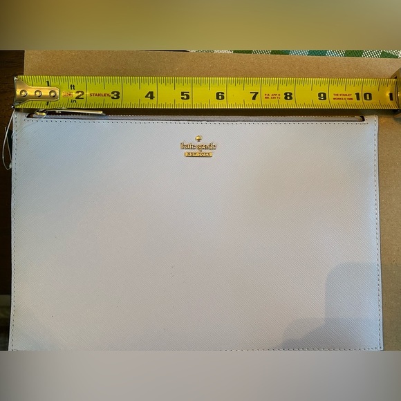 Kate spade Cameron Street Lilia pouch - Picture 2 of 5